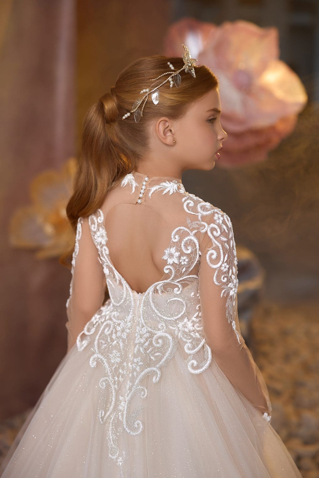 Majestic Petals Hair Accessory image 2
