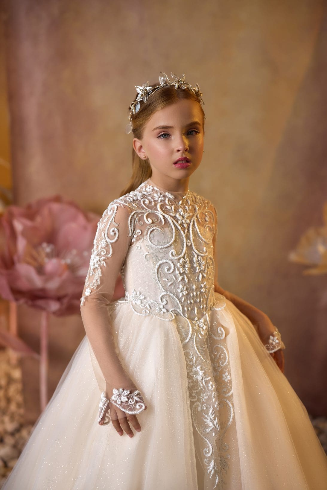Majestic Petals Hair Accessory image 0