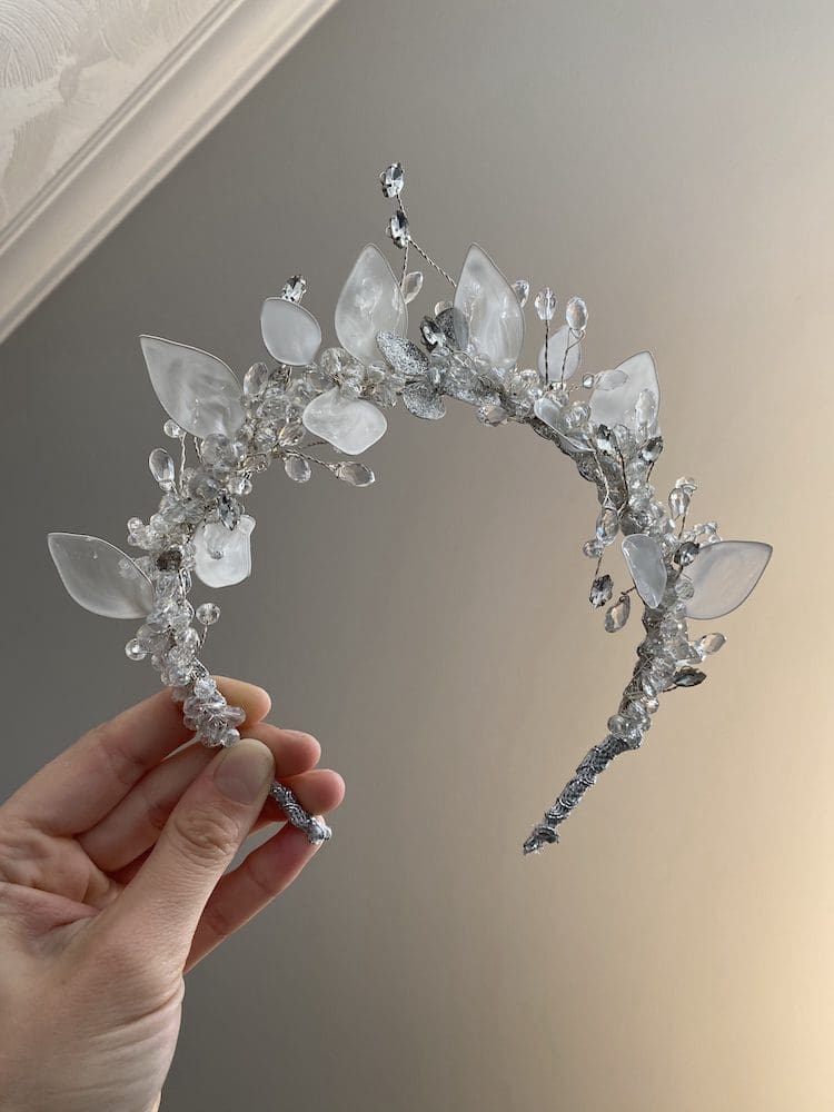 Ivory Petal Princess Hair Accessory image 5
